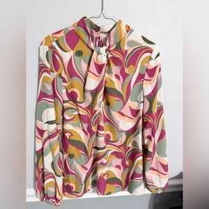 Pleione Long Sleeve Swirl Printed‎ Blouse with Twisted Keyhole neckline Medium